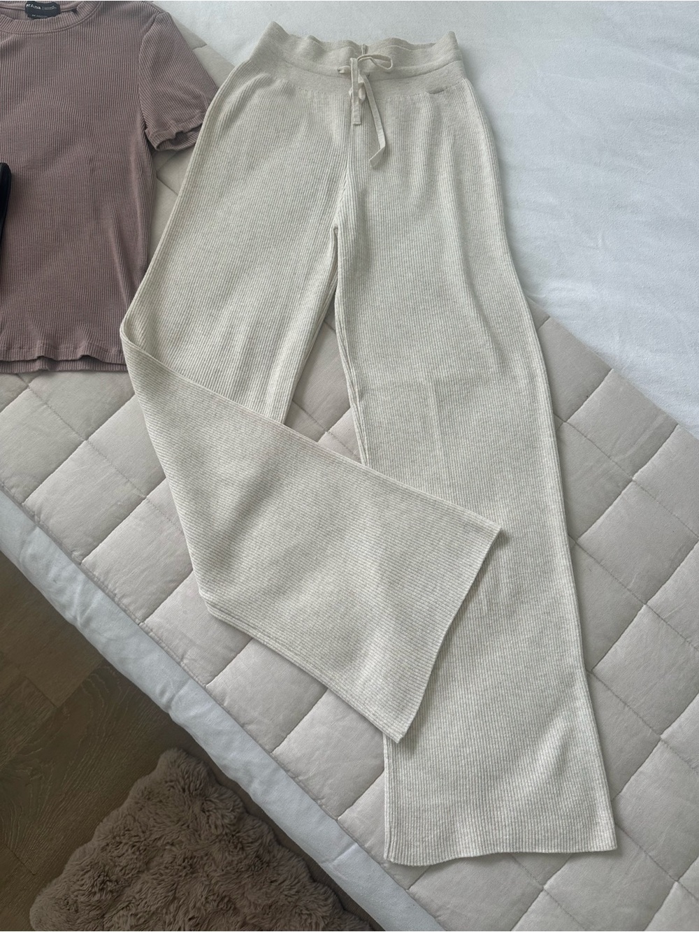 Uniqlo Cream Knit Wide-Leg Drawstring Pants - Picture 2 of 4